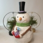 Preview: Schneemann mit Puppe Dekofigur Snowman Winter Advent Weihnachten Schnee Weihnachtsdeko NEU